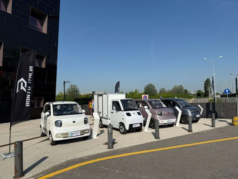 Bontu führt erfolgreich seine neue Elektrofahrzeug-Reihe im Milan NH Hotel ein